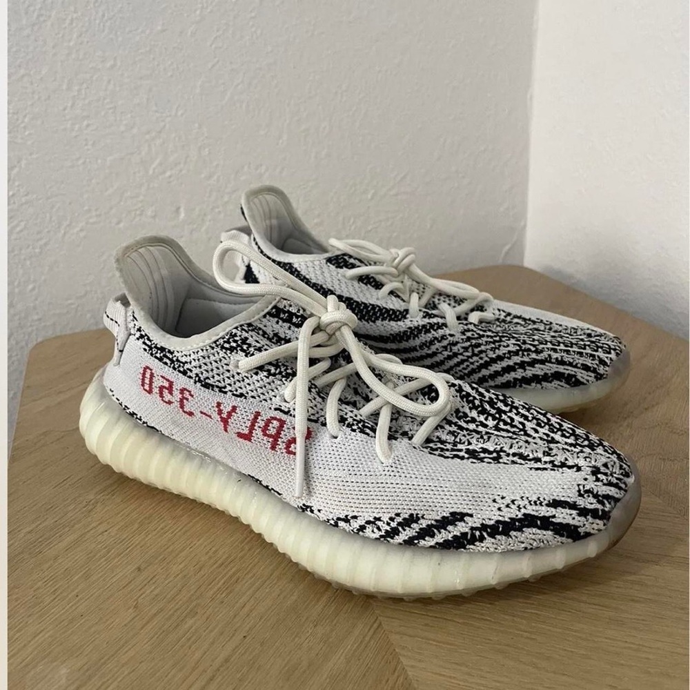 Adidas Yeezy Boost 350 V2 Zebra White Black Red Size US 7.5 UK 7 EUR 40 2/3 - Picture 2 of 4